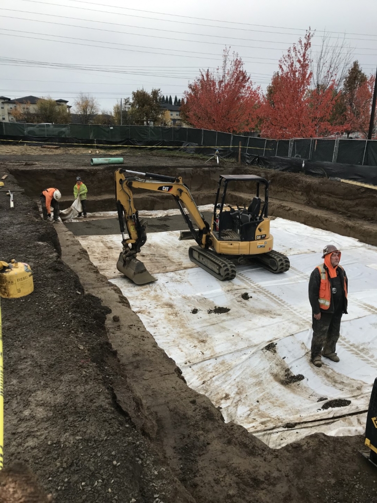 Commercial construction site excavation and drainage for restaurant build